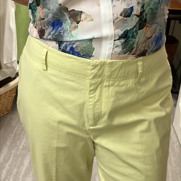 Cotton/spandex pants with large cuff size 16 - Picture 4 of 8